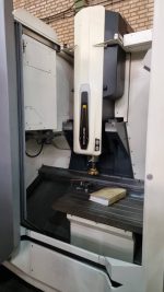 دستگاه CNC فرز سنتر عمودی 3محور dmg mori ژاپن مدل ecomill 600 v- داخل دستگاه